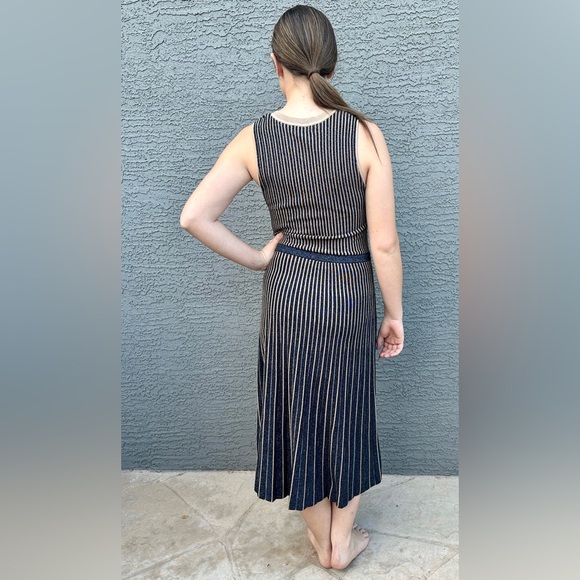 Banana Republic Sleeveless Metallic Stripes A-line Midi Sweater Dress Navy/Gold - Picture 10 of 12